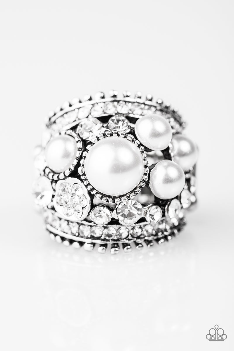 Paparazzi VINTAGE VAULT Paparazzi VINTAGE VAULT