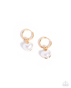 Paparazzi - Carriage Chic - Gold Earrings