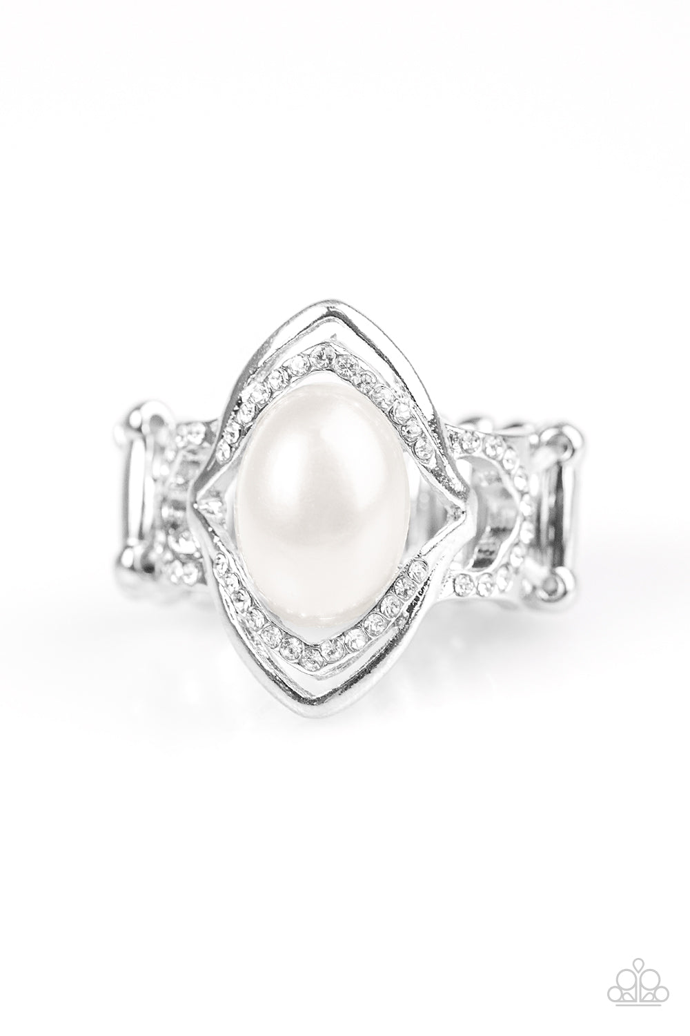 Paparazzi Crown Coronation White Gem and Pearl Ring