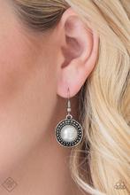 Load image into Gallery viewer, Paparazzi - Metro Mogul White  - Pearl Earrings - Paparazzi Accessories