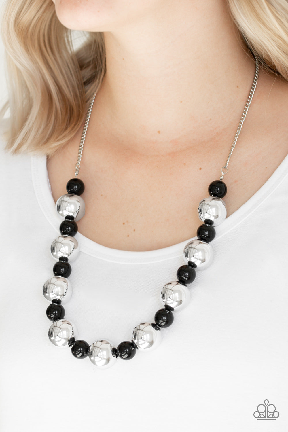 Paparazzi - Top Pop - Black Necklace - Paparazzi Accessories