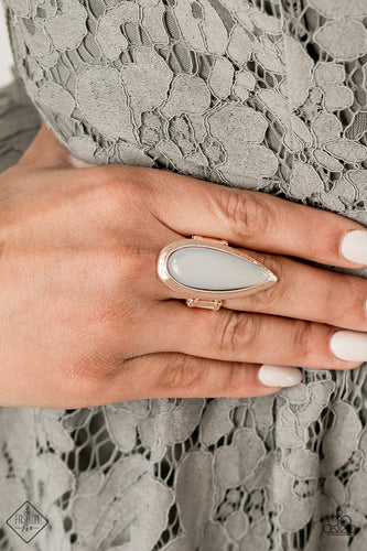 Opal Oasis White Ring - Paparazzi Accessories - Paparazzi Accessories