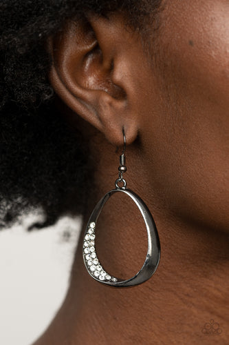 Paparazzi - Fiercely Flauntable - Black Earrings - Paparazzi Accessories