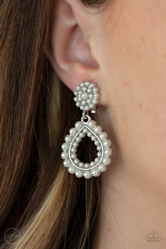 Paparazzi Paparazzi  - Discerning Droplets - White Clip-On Earrings Earrings