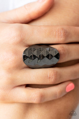 Paparazzi Paparazzi - Ferociously Faceted - Black Ring Jewelry