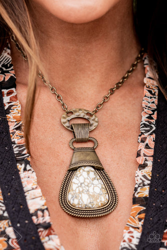 Paparazzi Paparazzi - Rodeo Royale - Brass Necklace Necklaces