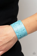 Load image into Gallery viewer, Paparazzi Paparazzi -Rosy Wrap Up - Blue Snap Bracelet Jewelry