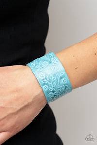 Paparazzi Paparazzi -Rosy Wrap Up - Blue Snap Bracelet Jewelry