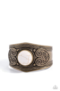 Paparazzi - Prairie Romance - Brass Bracelet