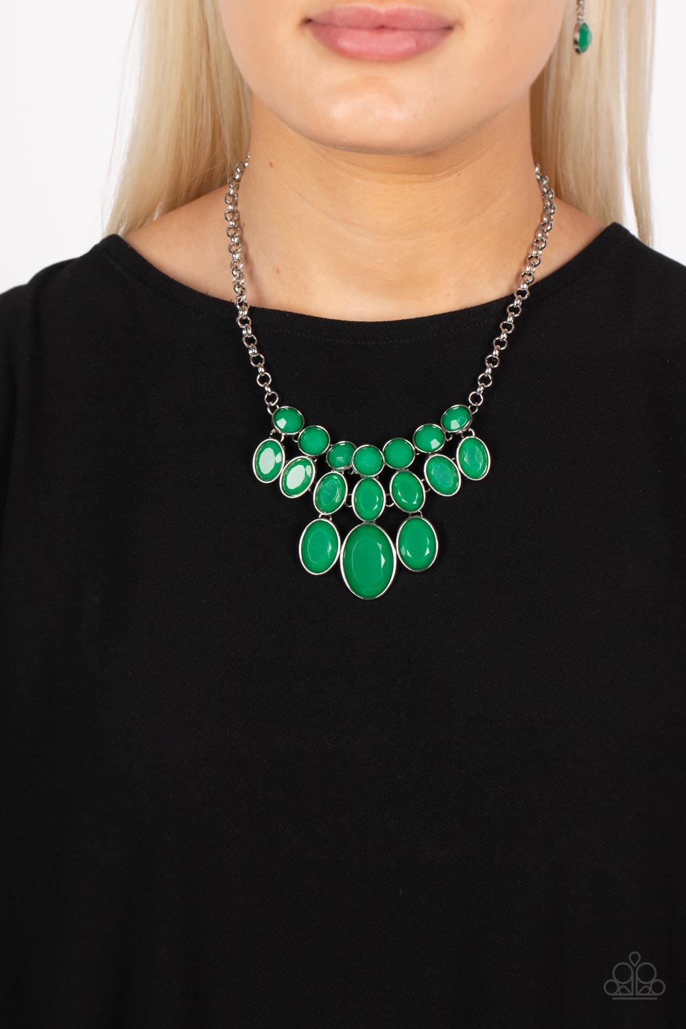 Fantastic Flair - Green and Silver Necklace - Paparazzi Accessories –  Bejeweled Accessories By Kristie