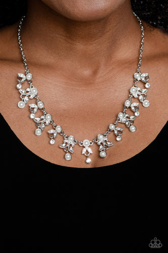 Paparazzi - Garden Princess - White Pearl Necklace