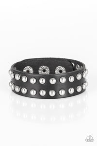 Biker Bold Black Necklace- Paparazzi Accessories - Paparazzi Accessories