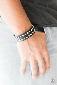 Biker Bold Black Necklace- Paparazzi Accessories - Paparazzi Accessories