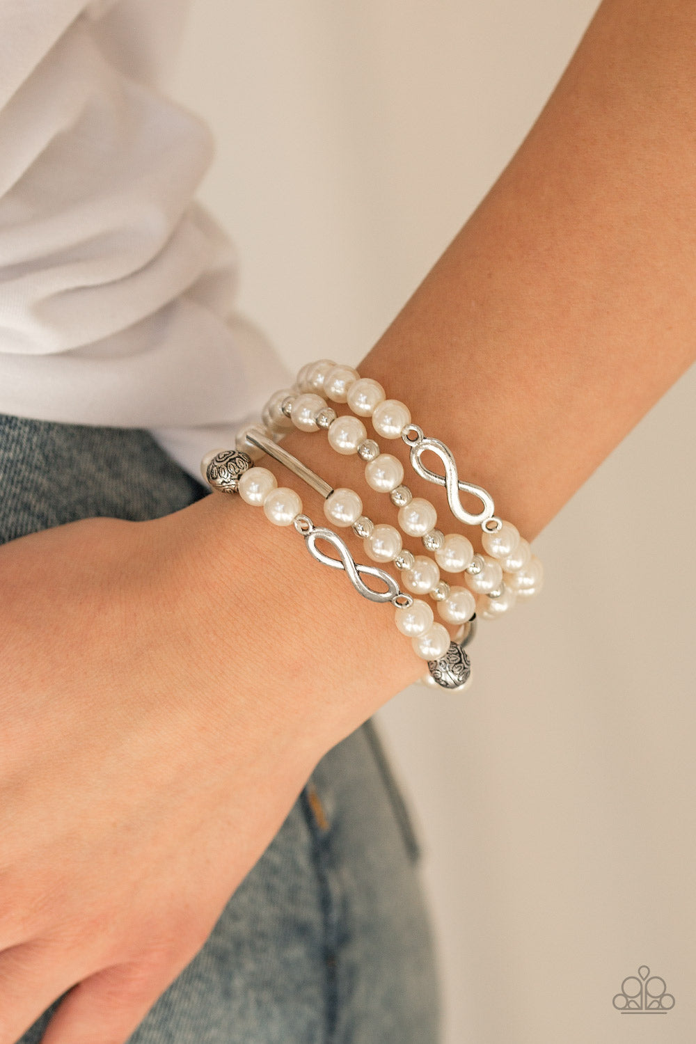 Paparazzi Limitless Luxury White Pearl Bracelet Fashion Fabulous Jewelry
