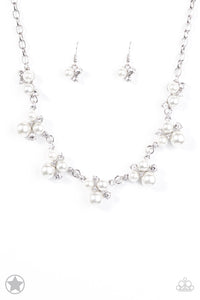 Toast to Perfection - Pearl Gold Necklace - Paparazzi Accessories - Paparazzi Accessories